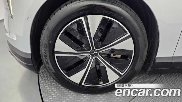 Polestar 4 Long Range Single Moter 2025 — фото 5