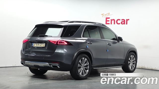 Mercedes-Benz GLE-Class (W167) GLE300d 4MATIC 2021 — фото 2