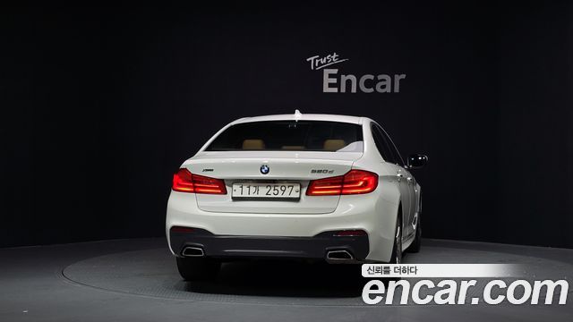 BMW 5 Series (G30) 520d M Sport Special Edition 2018 — фото 4
