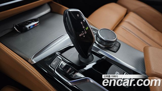 BMW 5 Series (G30) 520d M Sport Special Edition 2018 — фото 9