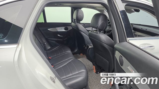 Mercedes-Benz GLC-Class (X253) GLC220 d 4MATIC 2018 — фото 12