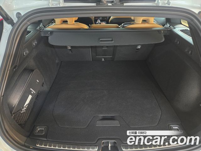Volvo V60 Cross Country (II) B5 Ultra AWD 2026 — фото 7