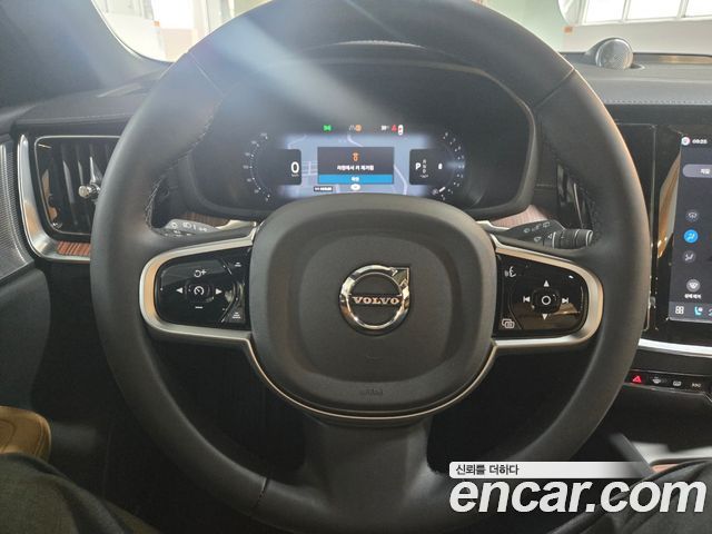 Volvo V60 Cross Country (II) B5 Ultra AWD 2026 — фото 16