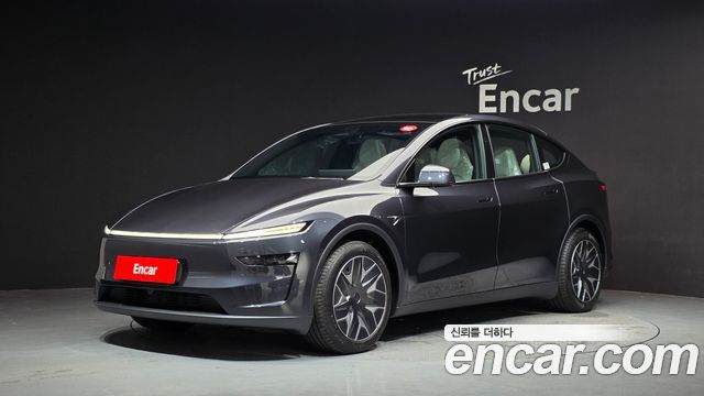 Tesla Model Y L Long Range AWD 2026 — фото 1
