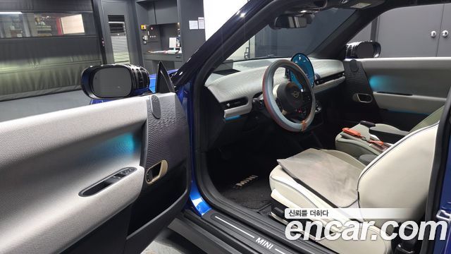 MINI Cooper Electric (IV) SE Favoured 2024 — фото 10