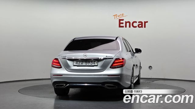 Mercedes-Benz E-Class (W213) E300 AMG Line 2019 — фото 4