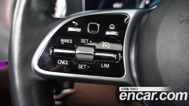 Mercedes-Benz E-Class (W213) E300 AMG Line 2019 — фото 18