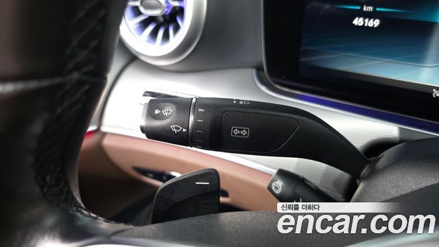 Mercedes-Benz E-Class (W213) E300 AMG Line 2019 — фото 19