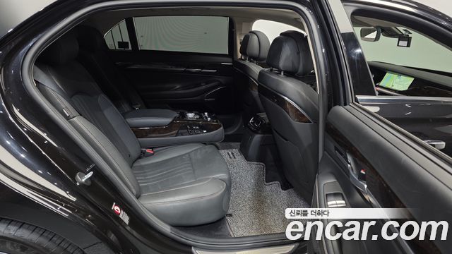 Genesis G90 3.8 AWD Luxury 2019 — фото 12