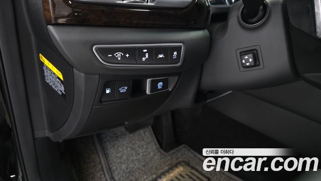 Genesis G90 3.8 AWD Luxury 2019 — фото 14