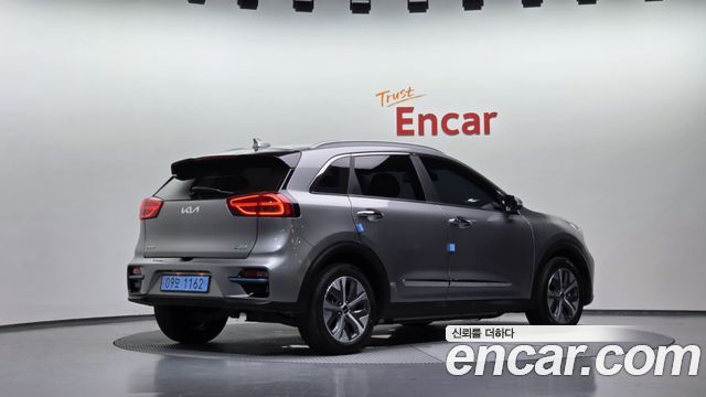 Kia Niro EV Noblesse 2022 — фото 2