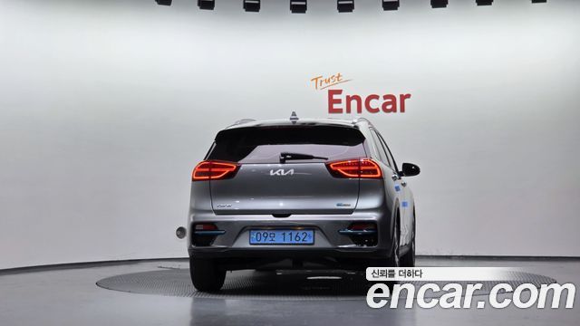 Kia Niro EV Noblesse 2022 — фото 4