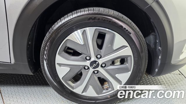 Kia Niro EV Noblesse 2022 — фото 5
