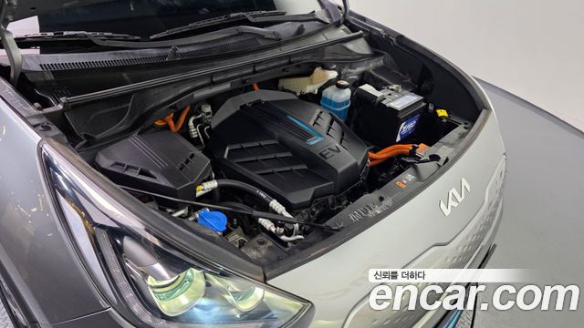 Kia Niro EV Noblesse 2022 — фото 6