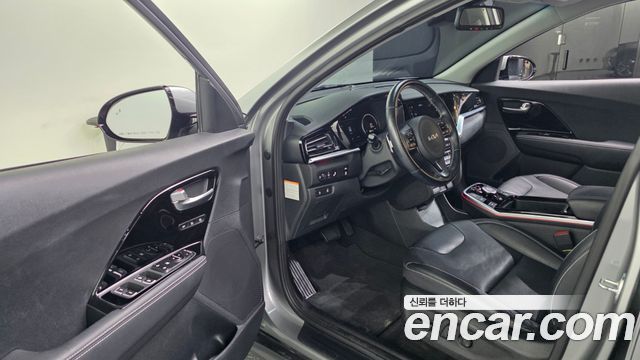 Kia Niro EV Noblesse 2022 — фото 10