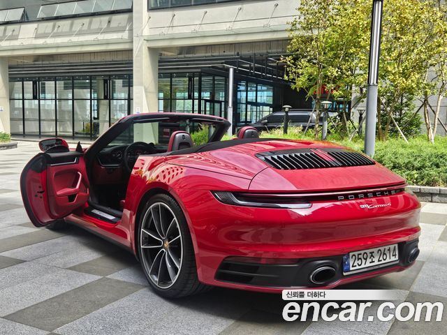 Porsche 911 (992) Carrera 4 Cabriolet 2023 — фото 6