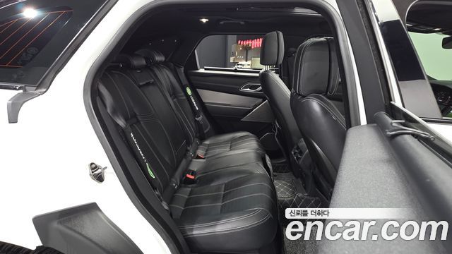Land Rover Range Rover Velar 3.0 D300 R-Dynamic HSE 2019 — фото 12