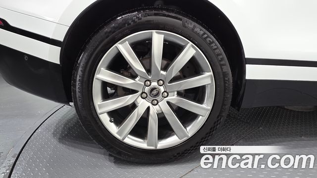 Land Rover Range Rover Velar 3.0 D300 R-Dynamic HSE 2019 — фото 21
