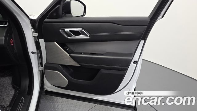Land Rover Range Rover Velar 3.0 D300 R-Dynamic HSE 2019 — фото 24