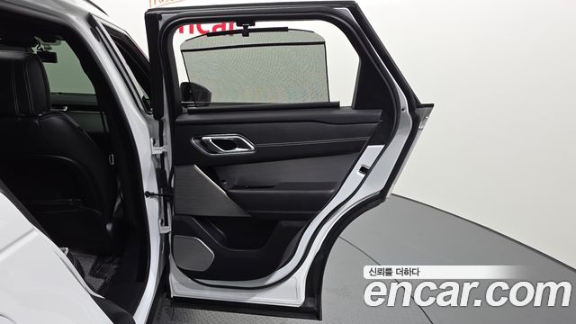 Land Rover Range Rover Velar 3.0 D300 R-Dynamic HSE 2019 — фото 25