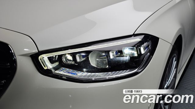 Mercedes-Benz S-Class (W223) S500L 4MATIC 2023 — фото 22