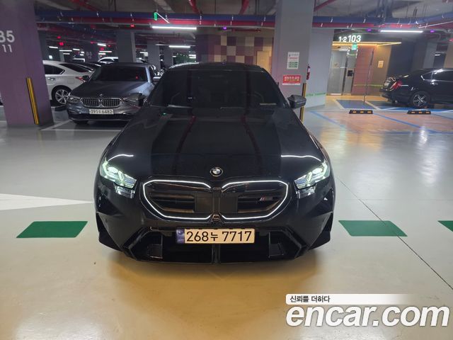 BMW M5 (G90) M5 Sedan