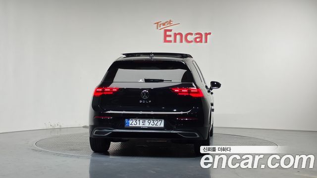 Volkswagen Golf (VIII) 2.0 TDI Prestige 2023 — фото 4
