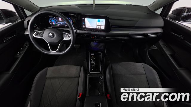 Volkswagen Golf (VIII) 2.0 TDI Prestige 2023 — фото 7