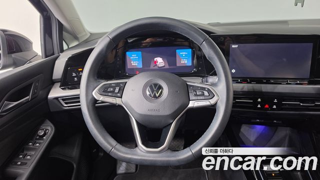 Volkswagen Golf (VIII) 2.0 TDI Prestige 2023 — фото 18