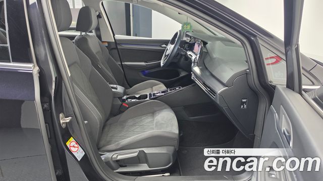 Volkswagen Golf (VIII) 2.0 TDI Prestige 2023 — фото 32