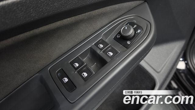 Volkswagen Golf (VIII) 2.0 TDI Prestige 2023 — фото 36