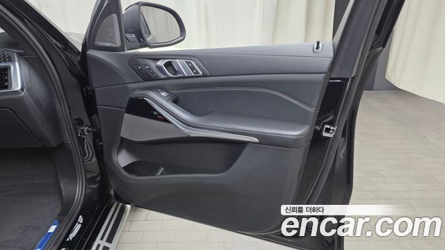 BMW X7 (G07) xDrive 40i M Sport 7STR 2024 — фото 24
