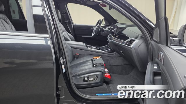 BMW X7 (G07) xDrive 40i M Sport 7STR 2024 — фото 26