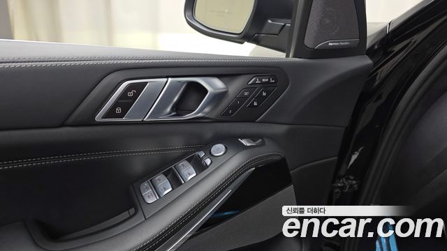 BMW X7 (G07) xDrive 40i M Sport 7STR 2024 — фото 30