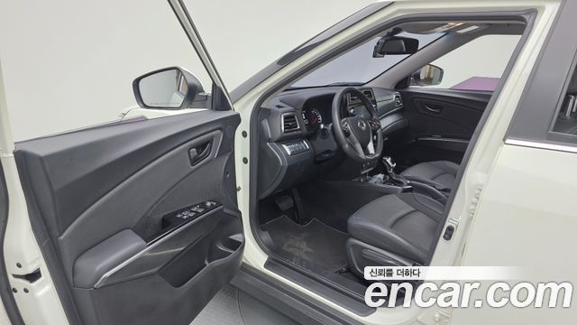 KG Mobility (SsangYong) Very New Tivoli Gasoline 1.5 2WD V1 2021 — фото 10