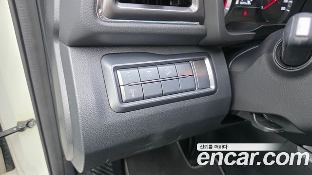 KG Mobility (SsangYong) Very New Tivoli Gasoline 1.5 2WD V1 2021 — фото 12