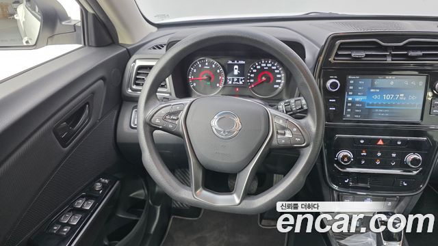 KG Mobility (SsangYong) Very New Tivoli Gasoline 1.5 2WD V1 2021 — фото 13