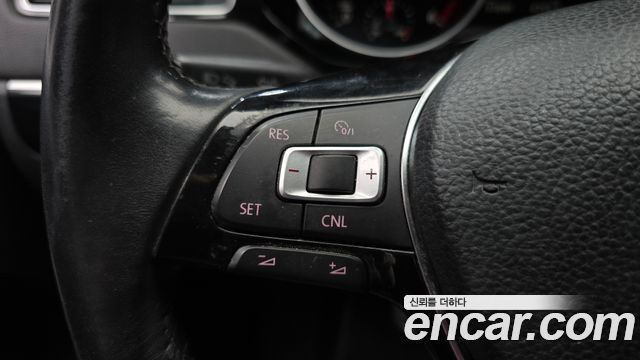 Volkswagen Jetta 2.0 TDI BlueMotion Premium 6th 2015 — фото 17