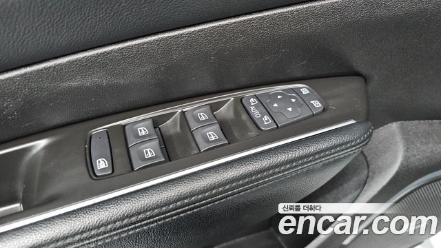 Renault Korea SM6 2.0 GDe LE 2016 — фото 13