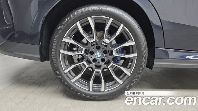 BMW X6 (G06) xDrive40i M Sport 2025 — фото 5
