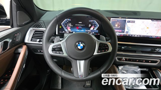 BMW X6 (G06) xDrive40i M Sport 2025 — фото 14
