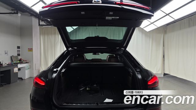 BMW X6 (G06) xDrive40i M Sport 2025 — фото 17