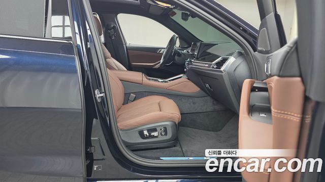 BMW X6 (G06) xDrive40i M Sport 2025 — фото 26