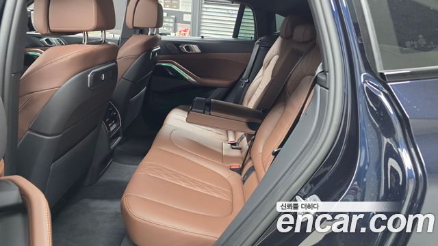BMW X6 (G06) xDrive40i M Sport 2025 — фото 12
