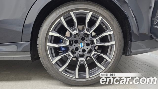 BMW X6 (G06) xDrive40i M Sport 2025 — фото 21