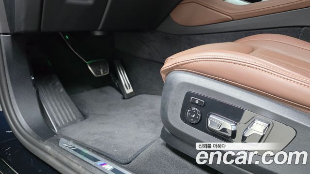 BMW X6 (G06) xDrive40i M Sport 2025 — фото 32