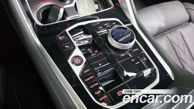 BMW X6 (G06) xDrive40i M Sport 2025 — фото 9