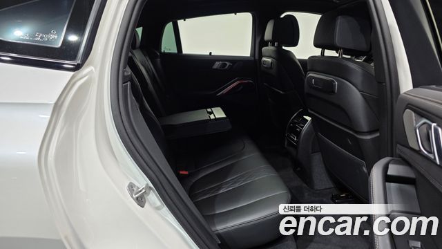 BMW X6 (G06) xDrive40i M Sport 2025 — фото 12