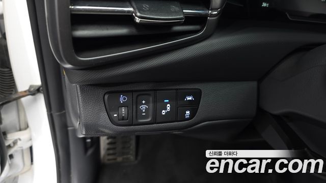 Hyundai Ioniq Electric Q 2020 — фото 24