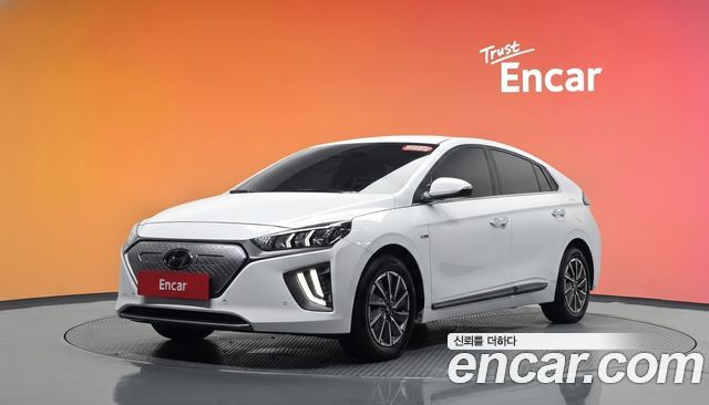 Hyundai Ioniq Electric Q 2020 — фото 1